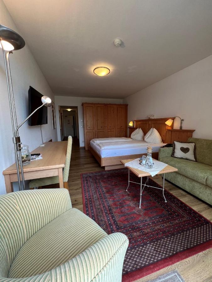 Hotel Goldener Stern Абтенау Экстерьер фото