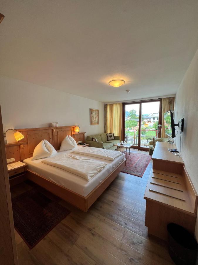 Hotel Goldener Stern Абтенау Экстерьер фото