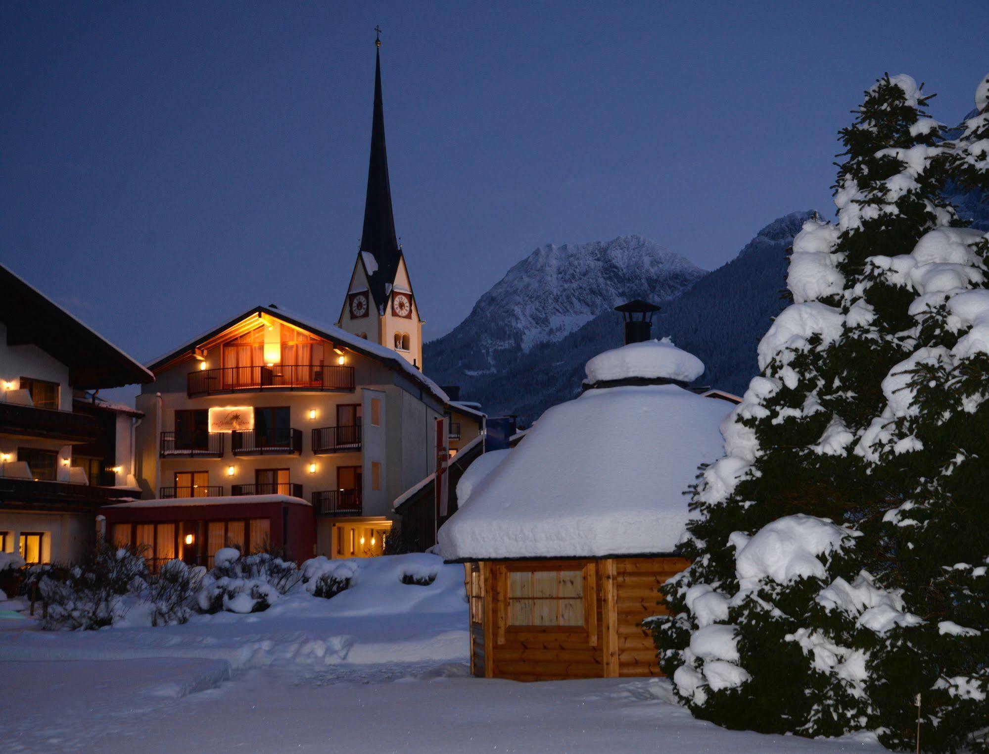 Hotel Goldener Stern Абтенау Экстерьер фото